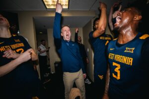 Jasper Floyd leads WVU to another road comeback, Mountaineers beat UCF, 74-67
